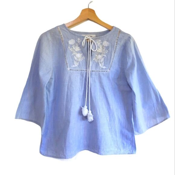 Edenā&āOliviaĀ TieāKnotāEmbroideredāTop - Picture 1 of 6